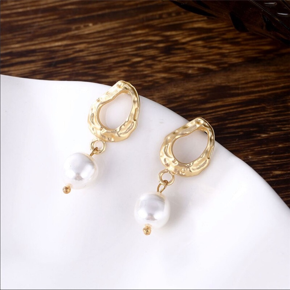 New Vintage Pearl Dangle Earrings Gold finish
